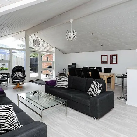 Three-bedroom In 17